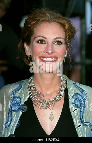 JULIA ROBERTS AMERICA SWEETHEARTS PREMIERE L.A. WESTWOOD LOS ANGELES USA 17. Juli 2001 Stockfoto