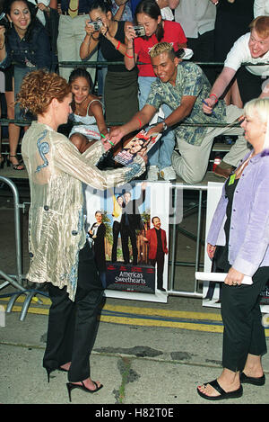 JULIA ROBERTS AMERICA SWEETHEARTS PREMIERE L.A. WESTWOOD LOS ANGELES USA 17. Juli 2001 Stockfoto