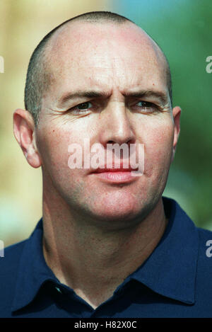 ARNOLD VOSLOO MUMMY RETURNS VIDEO starten SANTA MONICA LA USA 3. Oktober 2001 Stockfoto