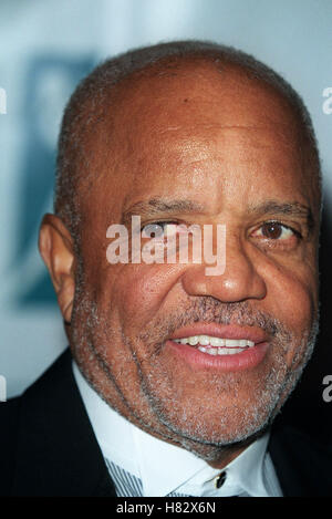 BERRY GORDY "SPIRIT OF LIFE" GALA HOLLYWOOD LA USA 11. Oktober 2001 Stockfoto