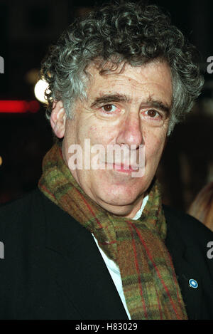 ELLIOT GOULD Ozeans elf Weltpremiere WESTWOOD LOS ANGELES USA 5. Dezember 2001 Stockfoto