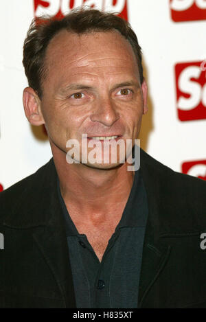 PERRY FENWICK in SOAP AWARDS der MAYFAIR CLUB LONDON ENGLAND 30. September 2002 Stockfoto