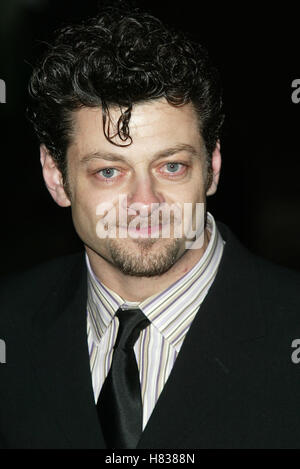 ANDY SERKIS Herr der Ringe: die zwei Türme die ODEON LEICESTER SQ LONDON ENGLAND 11. Dezember 2002 Stockfoto