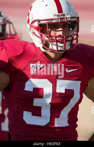 19. September 2009; Stanford, CA, USA;  Stanford Cardinal Cornerback Mark Mueller (37) vor dem Spiel im Stanford Stadium. Stanford besiegte der San Jose State Spartans 42-17. Stockfoto