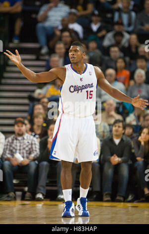 29. Oktober 2010; Oakland, Kalifornien, USA;  Los Angeles Clippers kleine vorwärts Ryan Gomes (15) reagiert auf einen Aufruf im ersten Quartal gegen die Golden State Warriors in Oracle Arena. Stockfoto