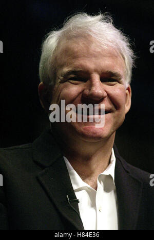 STEVE MARTIN. LA TIMES FESTIVAL Bücher UCLA CAMPUS WESTWOOD LOS Angeles USA 28. April 2002 Stockfoto