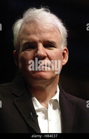 STEVE MARTIN. LA TIMES FESTIVAL Bücher UCLA CAMPUS WESTWOOD LOS Angeles USA 28. April 2002 Stockfoto