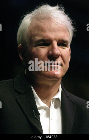 STEVE MARTIN. LA TIMES FESTIVAL Bücher UCLA CAMPUS WESTWOOD LOS Angeles USA 28. April 2002 Stockfoto