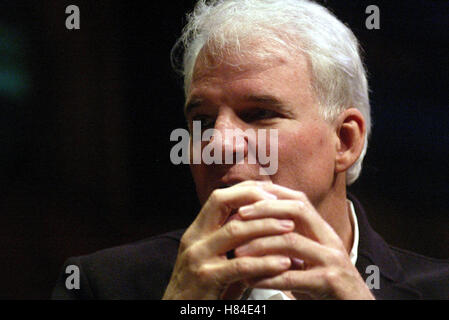 STEVE MARTIN. LA TIMES FESTIVAL Bücher UCLA CAMPUS WESTWOOD LOS Angeles USA 28. April 2002 Stockfoto