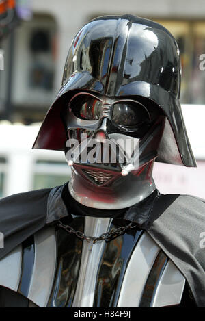 DARTH VADER STAR WARS-Angriff der Klonkrieger GRUMANN CHINESE THEATRE HOLLYWOOD LOS ANGELES USA 12. Mai 2002 Stockfoto