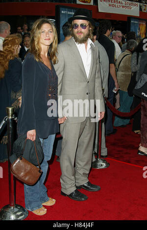 BRAD PITT & JENNIFER ANISTON die BOURNE Identität Welt PREMIERE UNIVERSAL STUDIOS BURBANK LOS ANGELES USA 6. Juni 2002 Stockfoto