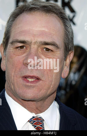TOMMY LEE JONES MEN IN BLACK II PREMIERE LOS ANGELES MANN VILLAGE Theater WESTWOOD LOS ANGELES USA 26. Juni 2002 Stockfoto