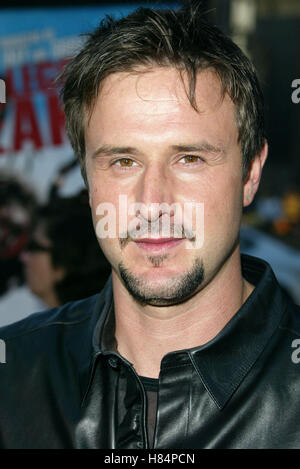 DAVID ARQUETTE acht LEGGED FREAKS PREMIERE Grumman des CHINESE THEATRE HOLLYWOOD LOS ANGELES USA 16. Juli 2002 Stockfoto