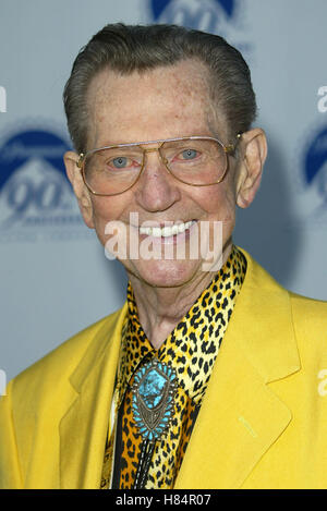 DONALD O'CONNOR 90. Jubiläum größter PARAMOUNT STUDIOS HOLLYWOOD LOS ANGELES USA 14. Juli 2002 Stockfoto