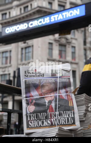 London Evening Standard kündigt den Sieg von Donald Trump auf ihrer Titelseite auf dem Display in der Londoner Oxford Street. Stockfoto