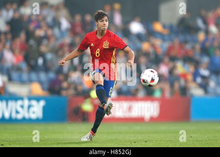 Das Estadio Municipal Pasaron, Pontevedra, Spanien. 10. Oktober 2016. Oliver Torres (ESP), 10. Oktober 2016 - Fußball: UEFA unter 21 Championship Qualifikationsrunde match zwischen U21-Spanien U21-Estland 5: 0 im Estadio Municipal Pasaron, Pontevedra, Spanien. © Mutsu Kawamori/AFLO/Alamy Live-Nachrichten Stockfoto