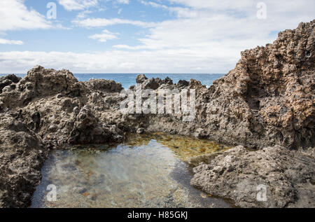 Vulkangestein in Playa San Juan - Teneriffa Stockfoto