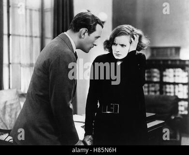 Der Krieg Im Dunkel, s/w (MYSTERIOUS LADY) USA 1928, Regie: Fred Niblo, CONRAD NAGEL, GRETA GARBO, Schlüssel: Vorwurf, Standpauke, Spionin Stockfoto