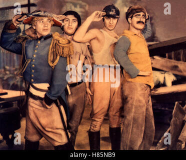 Sterben die Marx Brothers Im Krieg (DUCK SOUP) USA 1933 s/w, Regie: Leo McCarey, HARPO MARX, CHICO MARX, ZEPPO MARX, GROUCHO MARX, Schlüssel: Uniform, Desperados Stockfoto