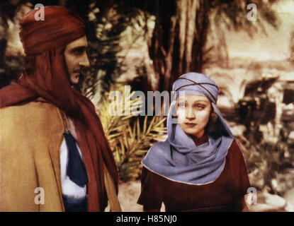 Der Garten Allahs, (der Garten ALLAHS) USA 1936, Regie: Richard Boleslawski, BASIL RATHBONE, MARLENE DIETRICH, Stichwort: Turban Stockfoto