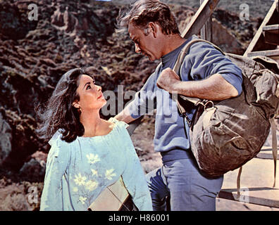 ... die Alles Begehren, (THE SANDPIPER) USA 1965, Regie: Vincente Minelli, ELIZABETH TAYLOR, RICHARD BURTON, Stichwort: Seesack, Abschied Stockfoto