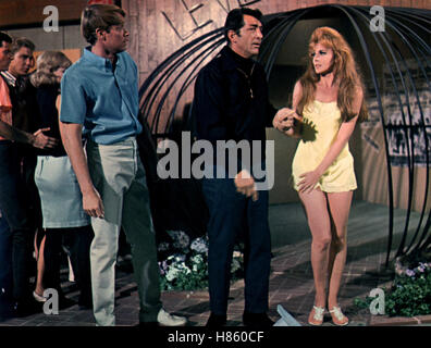 Sterben macht Stehen Schlange, (Mörder-Zeile) USA 1966, Regie: Henry Levin, DEAN MARTIN (mi), ANN-MARGRET (re) Stockfoto