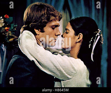Love Story, (Liebesgeschichte) USA 1971, Regie: Arthur Hiller, RYAN O' Neal, ALI MacGRAW, Stichwort: Paar, Umarmung Stockfoto