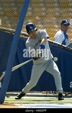 DAVID BOREANAZ HOLLYWOOD Sterne BASEBALL Spiel DODGER STADIUM LOS ANGELES USA 9. August 2002 Stockfoto