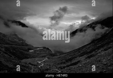 St. Gotthard-Pass, Schweiz. September 2016 The St Gotthard Pass Gipfelregion. Schweiz Stockfoto