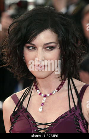 MONICA BELLUCCI CANNES FILM FESTIVAL CANNES Frankreich 15. Mai 2003 Stockfoto