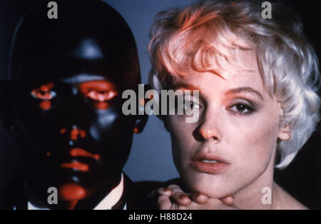 Domino Sucht Die Liebe, (DOMINO) ich 1989, Regie: Ivana Massetti, BRIGITTE NIELSEN, Stichwort: Maske Stockfoto