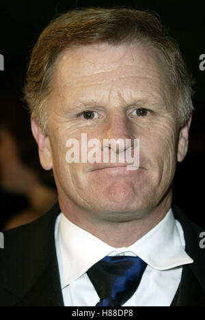 GORDON CLAPP NIGHT OF 100 STARS OSCAR GALA BEVERLY HILLS HOTEL BEVERLY HILLS LA USA 23. März 2003 Stockfoto