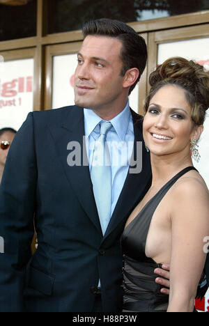 BEN AFFLECK & JENNIFER LOPEZ GIGLI FILM PREMIERE WESTWOOD LOS ANGELES USA 27. Juli 2003 Stockfoto