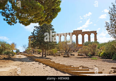 Die Ruinen der antiken griechischen Tempel der Juno Lacinia, befindet sich in archäologischen Stätte, bekannt als das Tal der Tempel, Agri Stockfoto