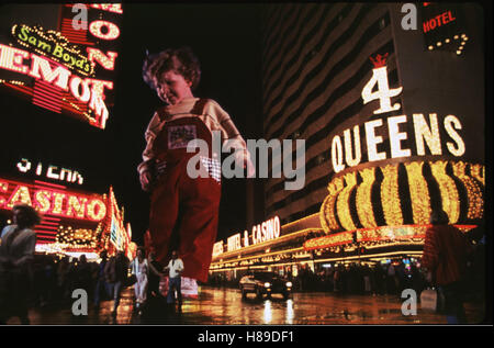 Liebling, Jetzt Haben Wir Ein Riesenbaby, (Honig, ich BLEW UP THE KID) USA 1992, Regie: Randal Kleiser, MARCIA STRASSMAN, DANIEL SHALIKAR, RICK MORANIS, LLOYD BRIDGES Stockfoto