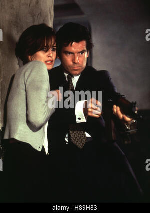 GOLDENEYE, (GOLDENEYE) USA 1995, Regie: Martin Campbell, IZABELLA SCORUPCO, PIERCE BROSNAN, Stichwort: Maschinengewehr Stockfoto
