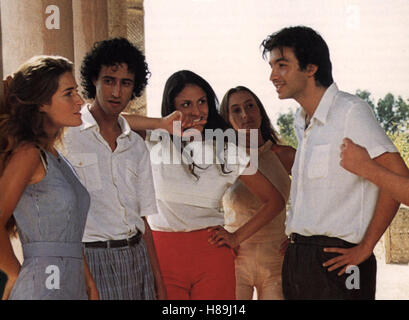 Ein Sommer in La Goulette, (UN ETE A LA GOULETTE) TUN-F-BEL 1995, Regie: Ferid Boughedir, SONIA MANKAI AVA COHEN-JONATHAN, SARAH PARIENTE, u.a. Stichwort: Teenies Stockfoto