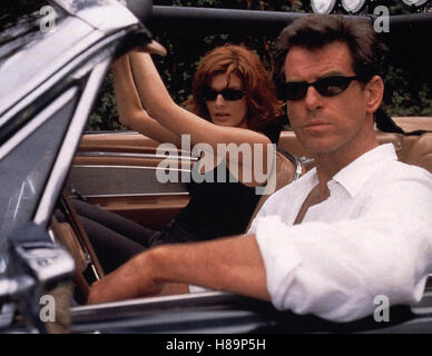 Thomas Crown Affäre (die THOMAS CROWN Affäre) sterben USA 1999, Regie: John McTiernan, RENE RUSSO, PIERCE BROSNAN, Stichwort: Sonnenbrille, Cabrio, Auto Stockfoto