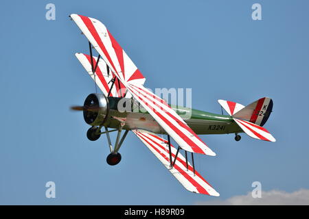 Shuttleworth Collection Avro 621 Tutor G-AHSA bei einer Flugschau in Old Warden, UK Stockfoto