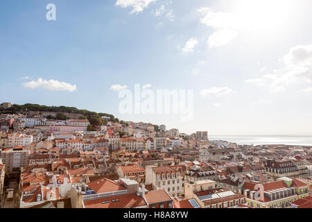 Dächer von Lissabon. Blick von der Santa Justa Aufzug, Portugal Stockfoto