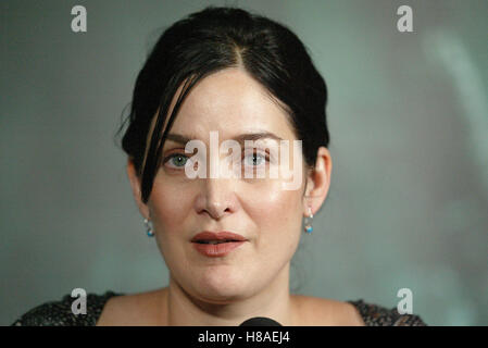 CARRIE-ANNE MOSS, Stockfoto