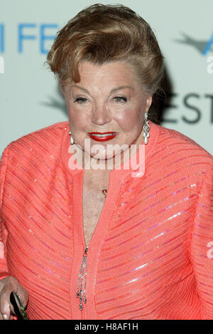 ESTHER WILLIAMS Geschenk zum 80. Geburtstag von HOLLYWOOD CINERAMA DOME HOLLYWOOD LA USA 6. November 2003 Stockfoto