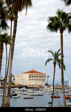 Catalina Island Blick auf Hafen mit Casino-Gebäude Stockfoto