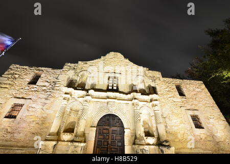 Die Alamo nachts um die Zeit, die der Kampf sehr früh morgens kurz vor Tageslicht Stockfoto