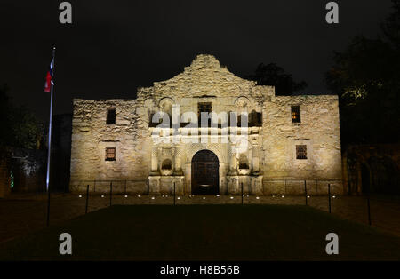Die Alamo nachts um die Zeit, die der Kampf sehr früh morgens kurz vor Tageslicht Stockfoto