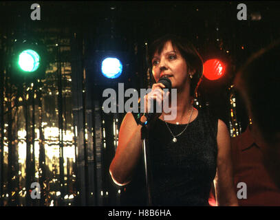 Alles oder nichts, (alles oder nichts) GB-F 2002, Regie: Mike Leigh, RUTH SHEEN Key: Musik, Harfenspieler, Mikrofon Stockfoto