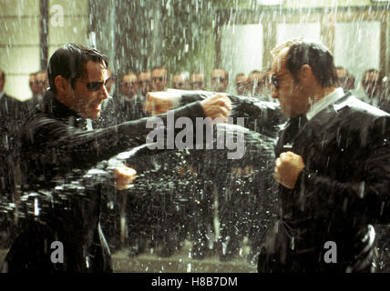 Die Matrix-Revolutionen, (die MATRIX-REVOLUTIONEN) USA 2003, Regie: Andy + Larry Wachowski, KEANU REEVES, HUGO WEAVING, Schlüssel: Kampf, Regen Stockfoto