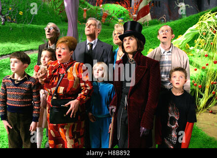 Charlie Und sterben Bad, (CHARLIE AND THE CHOCOLATE FACTORY) USA-GB-2005, Regie: Tim Burton, FREDDIE HIGHMOREE; FRANZISKA TROEGNER, JULIA WINTER, Michael Jackson, ADAM GODLEY, JORDAN FRY, wichtige: Zylinder, Erlebnis Stockfoto