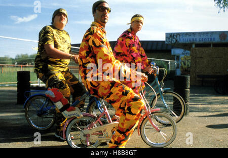 Ali G Indahouse, (ALI G INDAHOUSE) GB 2002, Regie: Mark Mylod, SACHA BARON COHEN, MARTIN FREEMAN (II), Schlüssel: Fahrrad, Fahrradfahrer, Radler Stockfoto