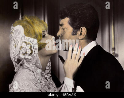 Zärtlich Schnappt zu sterben, Neigung Zu (wie zu speichern A MARRIAGE- und RUIN YOUR LIFE) USA 1967, Regie: Fielder Cook, STELLA STEVENS, DEAN MARTIN, Schlüssel: Fotoarbeit, Kuss, Stockfoto